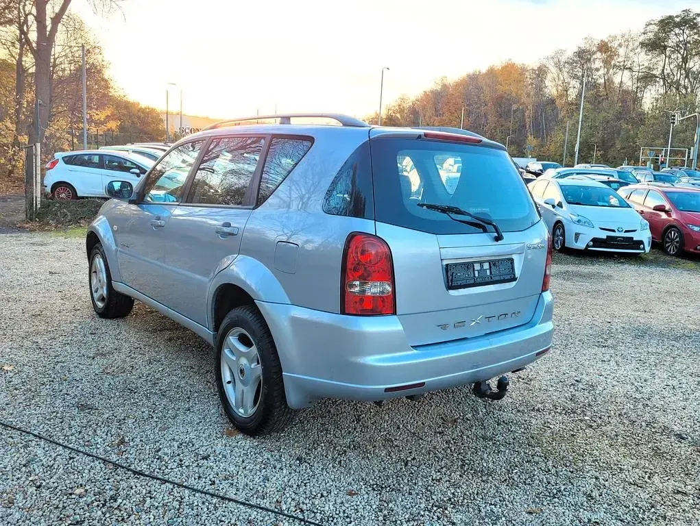 Gebraucht SsangYong Rexton 163 PS (119 kW) 2006 Grau SUV