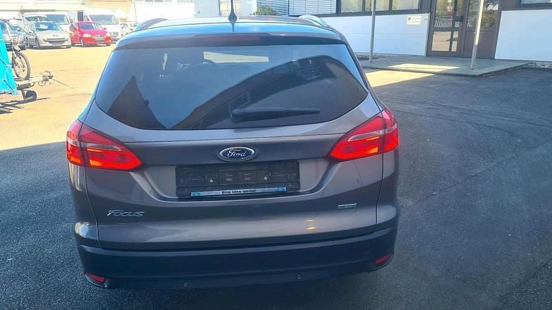 Second-hand Ford Focus 125 CP (91 kW) 2015 Auriu Break