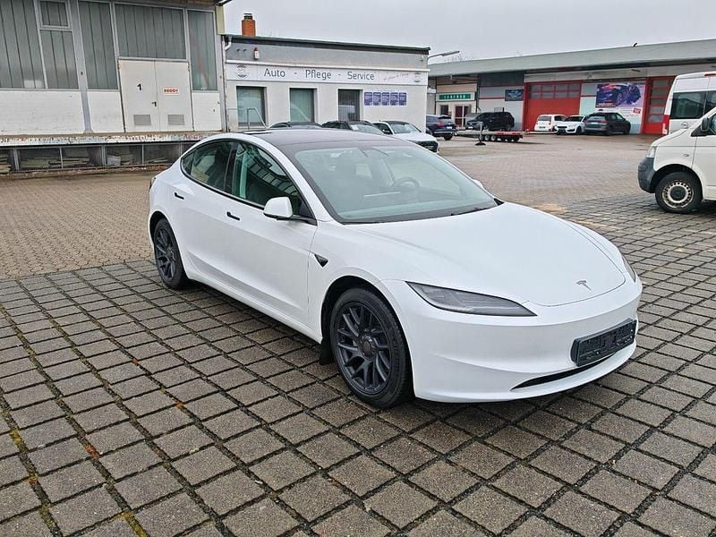Gebraucht Tesla Model 3 Long Range AWD 366 kW (498 PS) 2024 Weiß Limousine