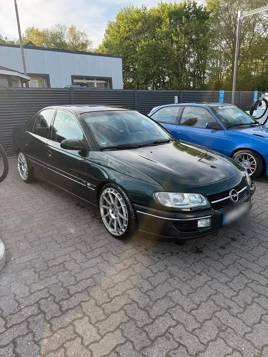 Gebraucht Opel Omega 136 PS (100 kW) 1998 Grün Limousine