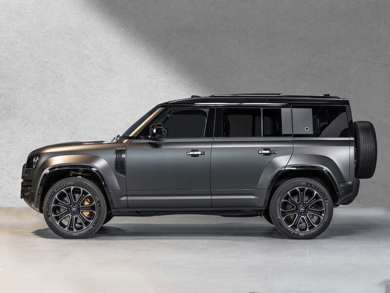 Grau Neu 2025 Land Rover Defender SUV | 224.900 € - Bild 1/4