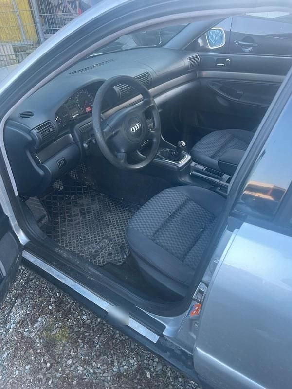 Gebraucht Audi A4 110 PS (80 kW) 1999 Silber Kombi