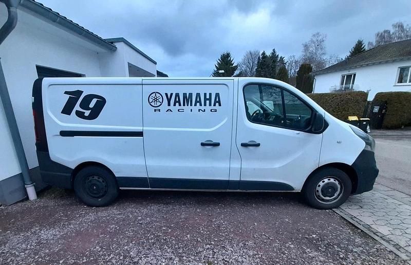 Gebraucht Opel Vivaro 2018 Weiß Van / Kleinbus