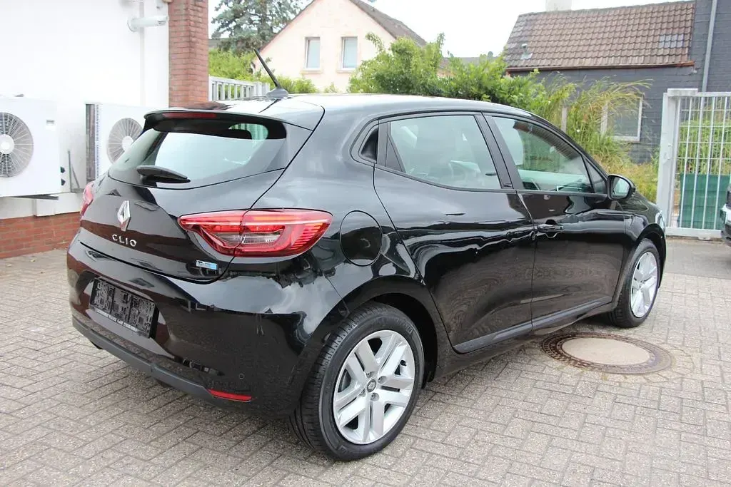 Gebraucht Renault Clio V Zen 140 PS (102 kW) 2021 Schwarz Limousine