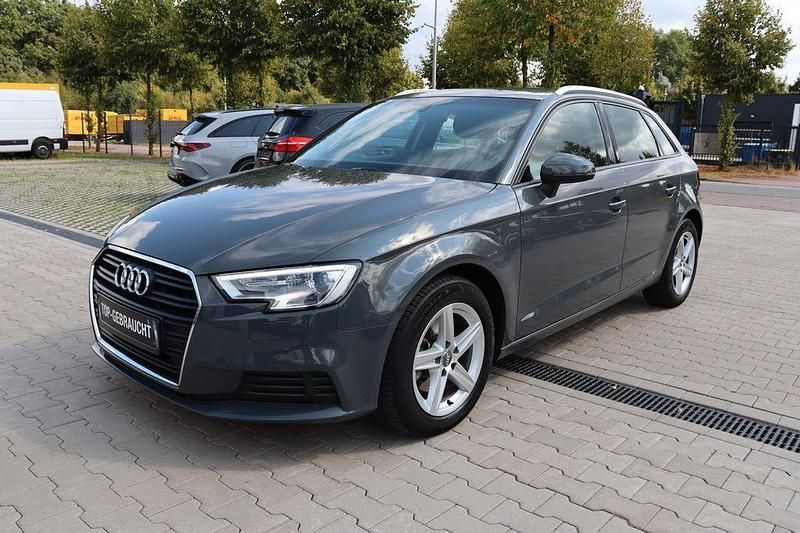 Gebraucht Audi A3 Premium 116 PS (85 kW) 2018 Nanogra Limousine