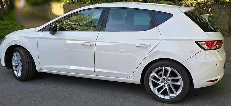 Usata Seat Leon 110 CV (80 kW) 2015 Bianco Berlina