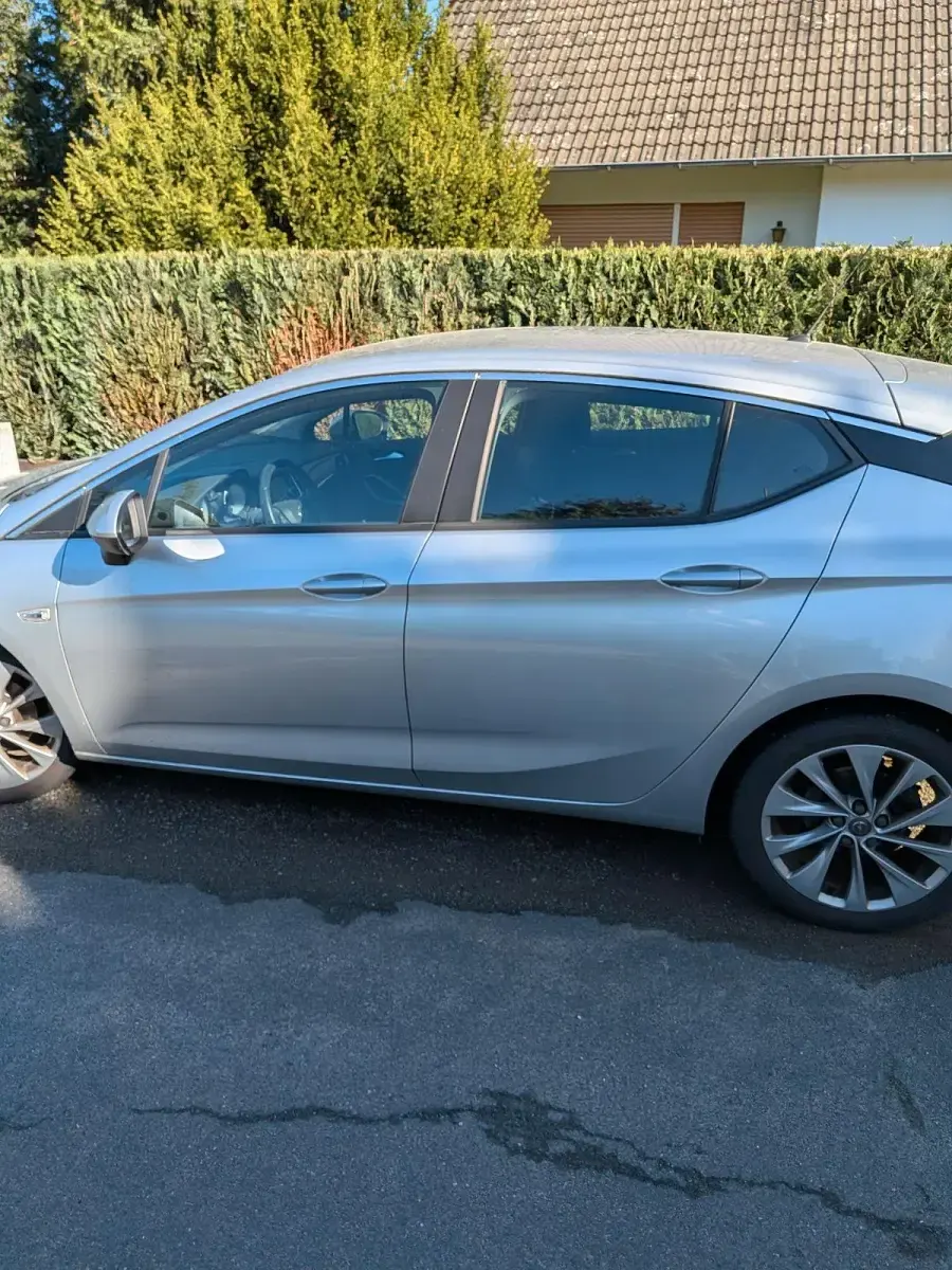 Usata Opel Astra 105 CV (77 kW) 2015 Argento Berlina