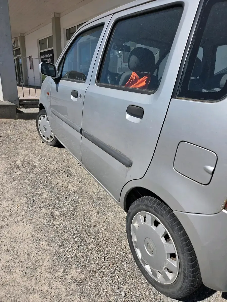 Second-hand Opel Agila 2002 Argintiu Monovolum