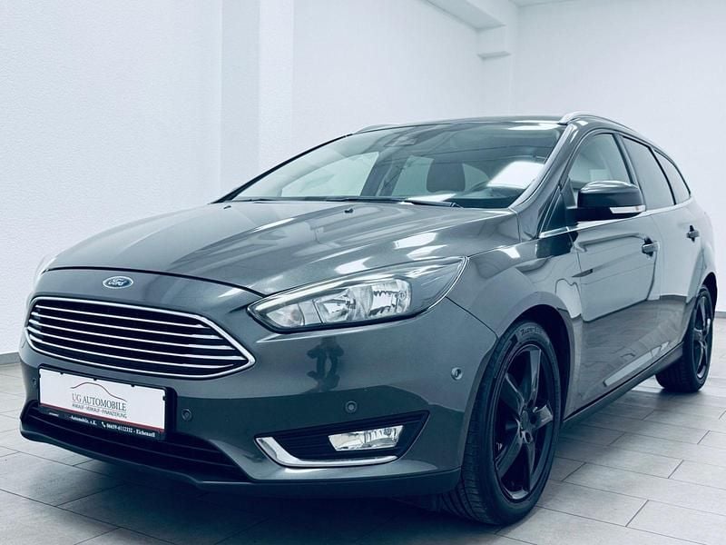 Grau Gebraucht 2018 Ford Focus Titanium Kombi | 7.880 € (Guter Preis) - Bild 1/4