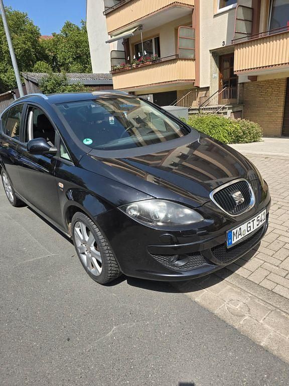 Schwarz Gebraucht 2008 Seat Altea XL Van / Kleinbus | 3.400 € (Fairer Preis) - Bild 1/4