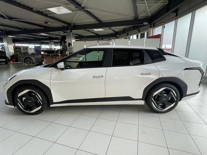 Neu Kia EV4 Earth 150 kW (204 PS) 2025 Schneeweiß Kleinwagen