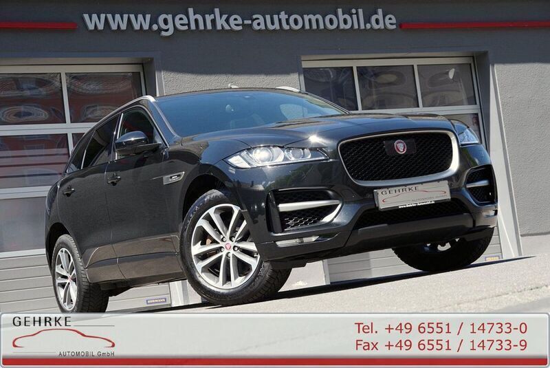 Santorini black Gebraucht 2017 Jaguar F-Pace R-Sport SUV | 23.850 € (Guter Preis) - Bild 1/4