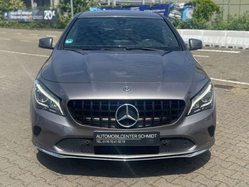 Mountaingrau met. Gebraucht 2018 Mercedes CLA200 AMG Coupé | 17.990 € (Fairer Preis) - Bild 1/4