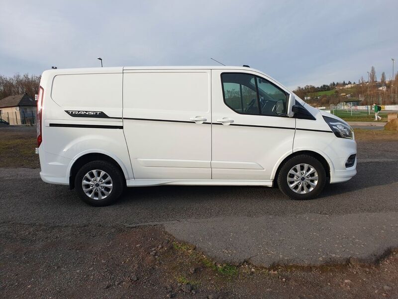 Gebraucht Ford Transit Custom 185 PS (136 kW) 2019 Weiß Van / Kleinbus