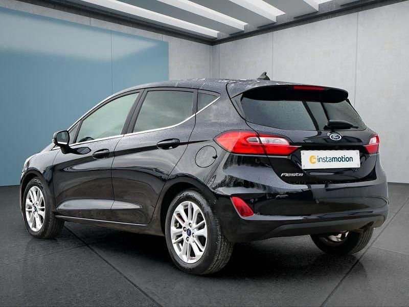Gebraucht Ford Fiesta Titanium 101 PS (74 kW) 2022 Schwarz Kleinwagen