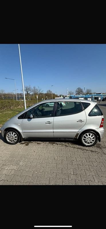 Gebraucht Mercedes A160 102 PS (75 kW) 2001 Silber Kleinwagen