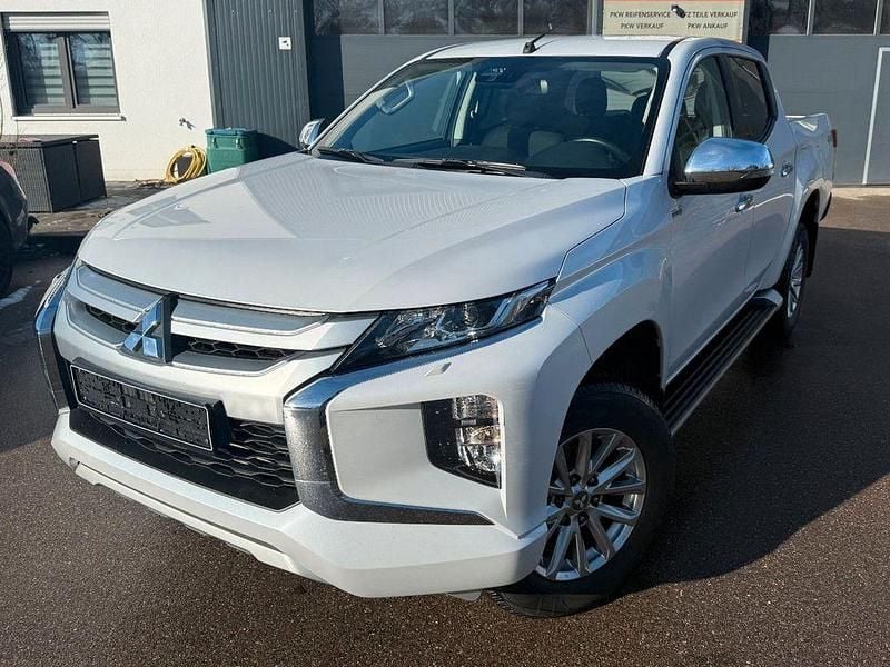 Weiß Gebraucht 2020 Mitsubishi L200 Abholung | 24.990 € (Superpreis) - Bild 1/4