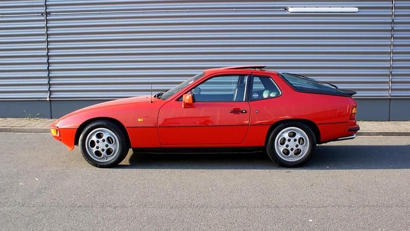 Rot Gebraucht 1987 Porsche 924 Coupé | 20.000 € - Bild 1/4