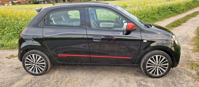 Gebraucht Renault Twingo 90 PS (66 kW) 2019 Schwarz Kleinwagen