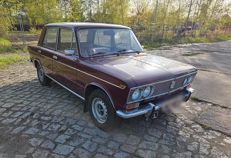 Second-hand Lada 2103 75 CP (55 kW) 1974 Berlinǎ