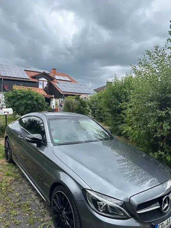 Gebraucht Mercedes C200 184 PS (135 kW) 2018 Grau Coupé