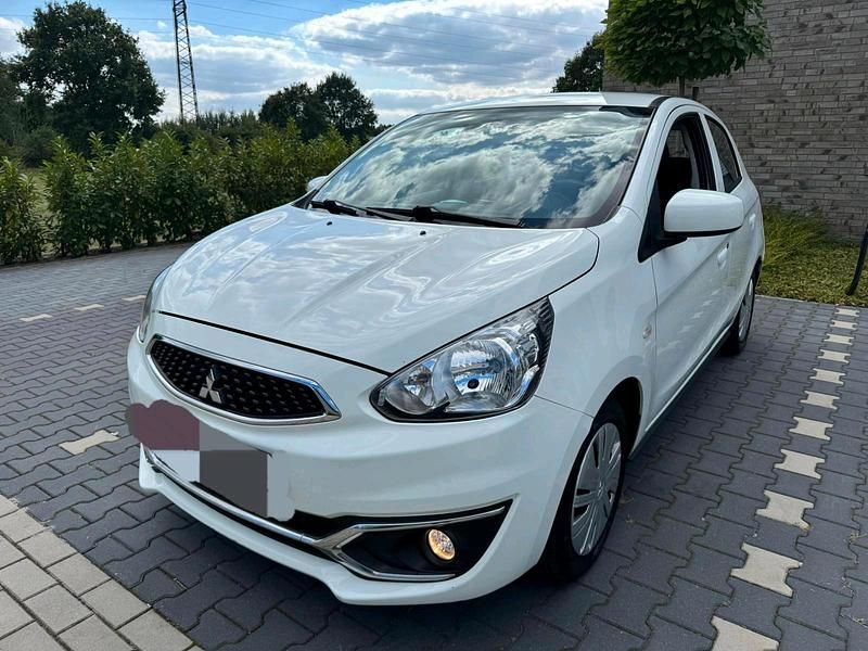 Weiß Gebraucht 2019 Mitsubishi Space Star Kleinwagen | 3.950 € (Guter Preis) - Bild 1/4