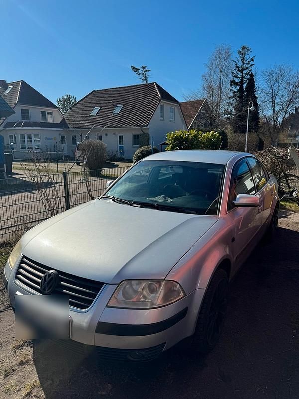 Gebraucht VW Passat 102 PS (75 kW) 2002 Silber Limousine