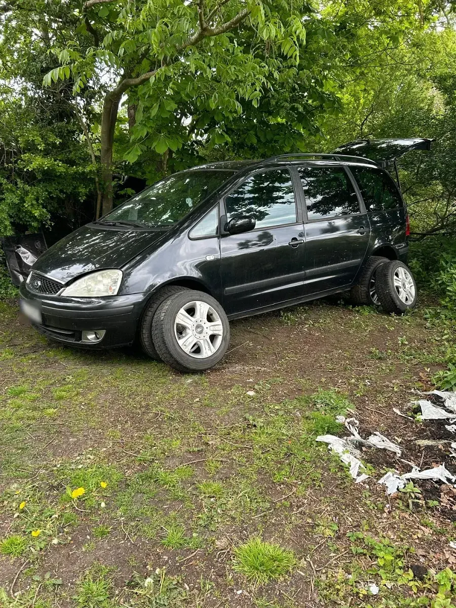 Gebraucht Ford Galaxy 133 PS (97 kW) 2005 Schwarz Van / Kleinbus