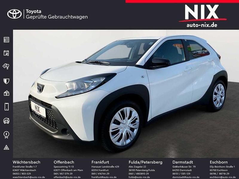 Schneeweiß Gebraucht 2024 Toyota Aygo X-play Kleinwagen | 14.490 € (Guter Preis) - Bild 1/4