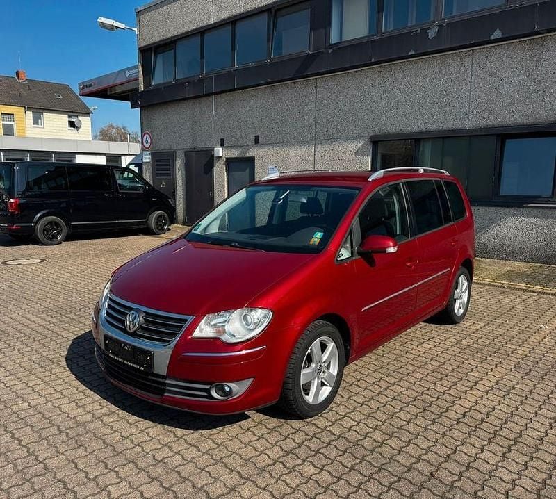 Gebraucht VW Touran 140 PS (102 kW) 2007 Rot Van / Kleinbus
