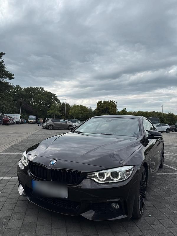 Braun Gebraucht 2013 BMW 420 M Sport Coupé | 15.999 € - Bild 1/4