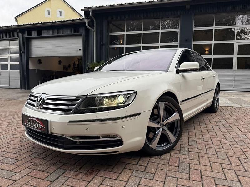Weiß Gebraucht 2012 VW Phaeton Limousine | 12.490 € (Etwas zu teuer) - Bild 1/4