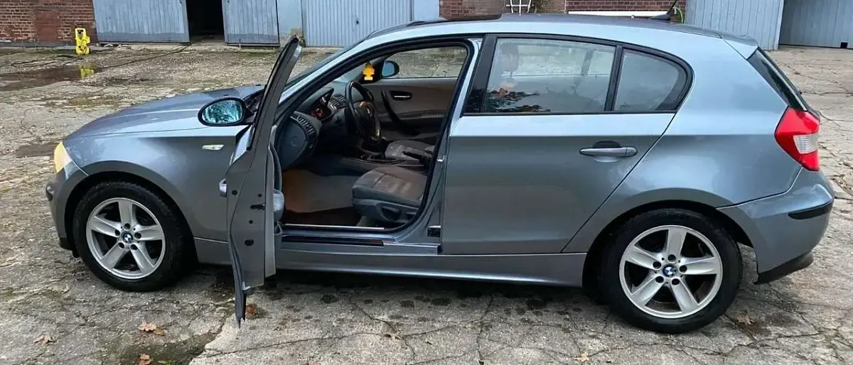 Gebraucht BMW 118 122 PS (89 kW) 2004 Kleinwagen