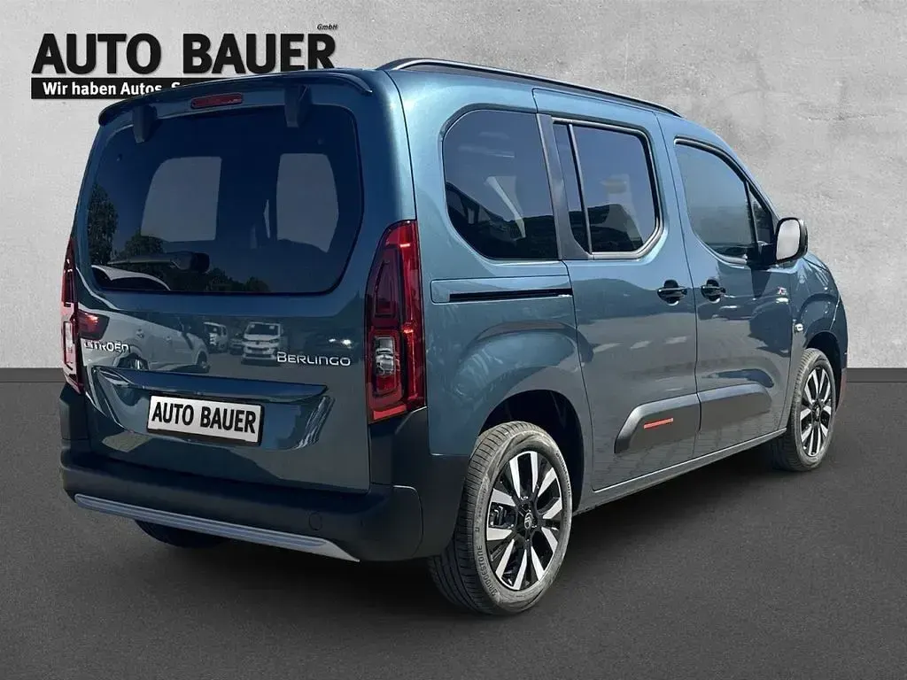 Neu Citroën Berlingo 131 PS (96 kW) 2026 Blau Van / Kleinbus