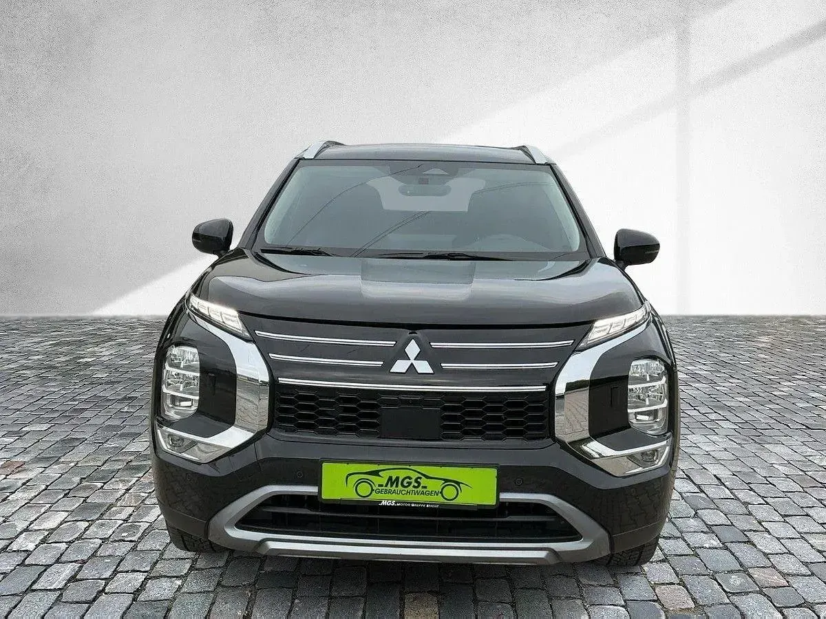 Gebraucht Mitsubishi Outlander P-HEV Edition 306 PS (225 kW) 2026 Kristallschwarz (m) SUV