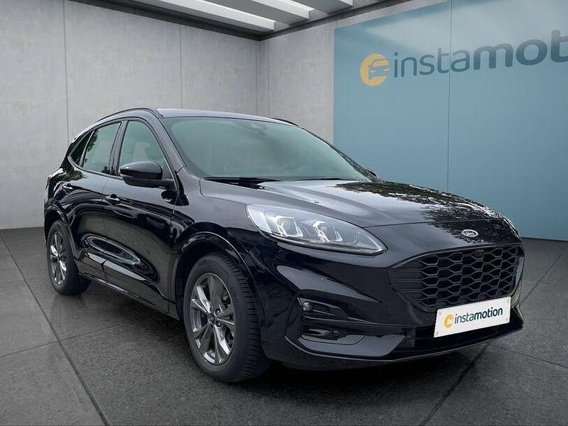Gebraucht Ford Kuga ST-Line 120 PS (88 kW) 2023 Schwarz SUV