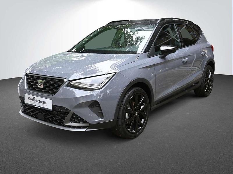 Grau Gebraucht 2025 Seat Arona FR SUV | 27.790 € (Teuer) - Bild 1/4