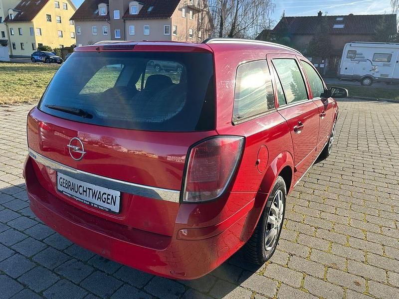 Gebraucht Opel Astra Edition 90 PS (66 kW) 2008 Rot Limousine