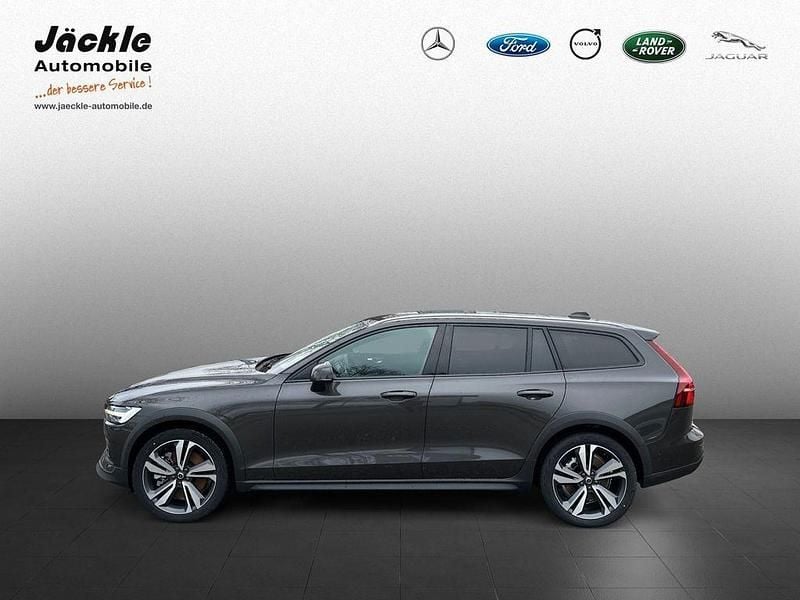 Gebraucht Volvo V60 CC Ultimate 250 PS (183 kW) 2024 Grau Kombi