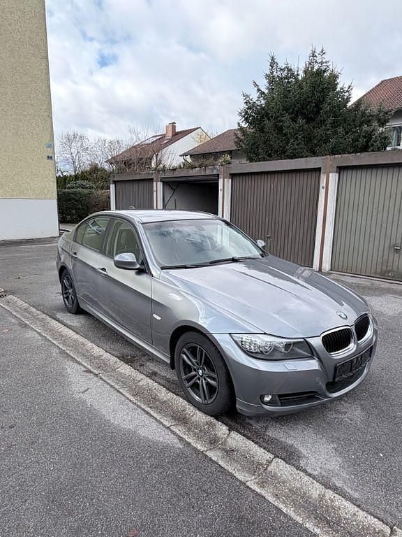 Gebraucht BMW 318 143 PS (105 kW) 2004 Grau Limousine