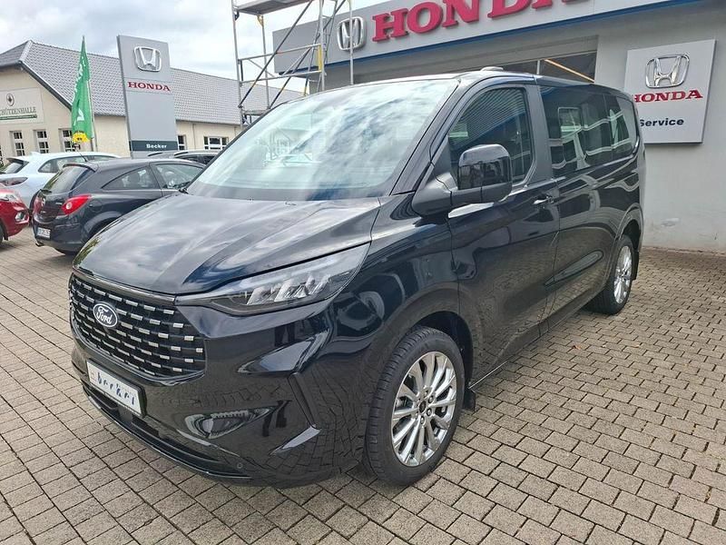 Gebraucht Ford Tourneo Titanium 150 PS (110 kW) 2024 Schwarz Van / Kleinbus