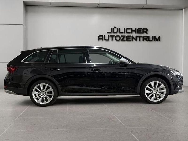 Gebraucht Skoda Octavia Scout 4x4 200 PS (147 kW) 2023 Schwarz Kombi