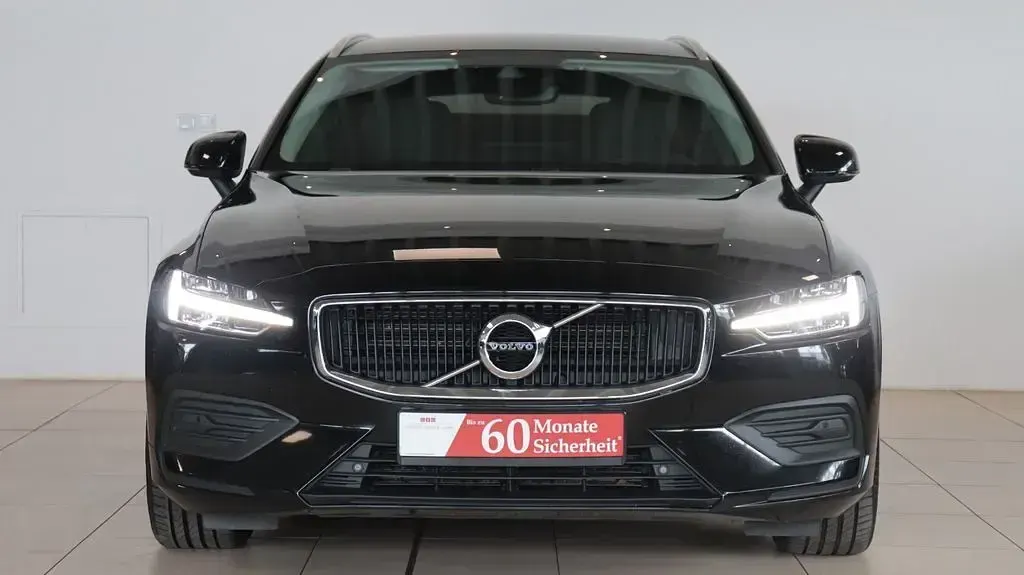 Gebraucht Volvo V60 197 PS (144 kW) 2021 Schwarz Kombi
