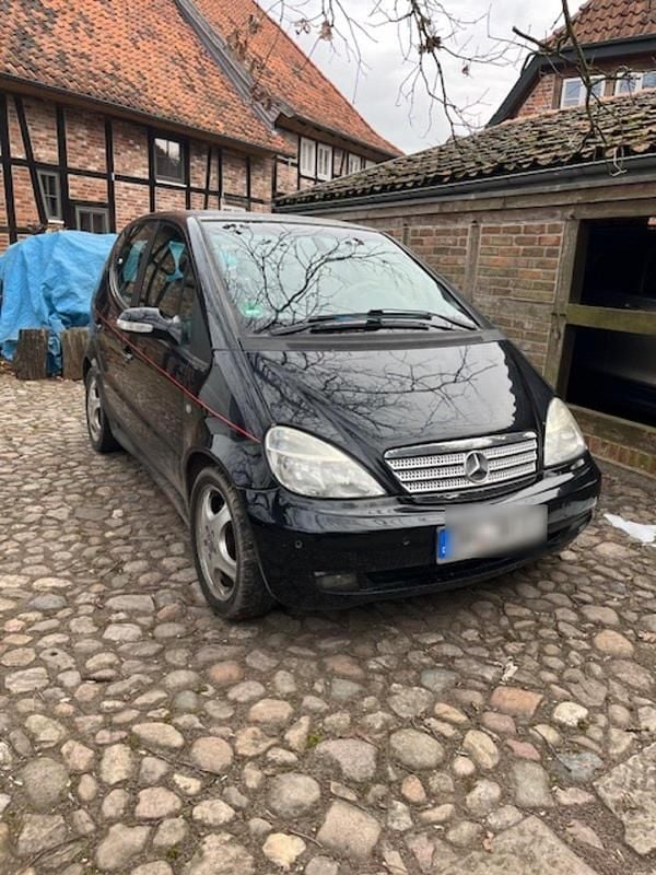 Schwarz Gebraucht 2002 Mercedes A210 AMG Kleinwagen | 2.850 € (Etwas zu teuer) - Bild 1/4