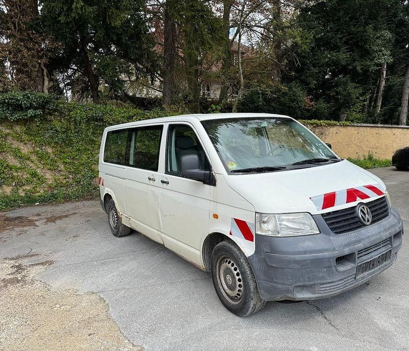 Weiß Gebraucht 2005 VW T5 Van | 5.250 € - Bild 1/4