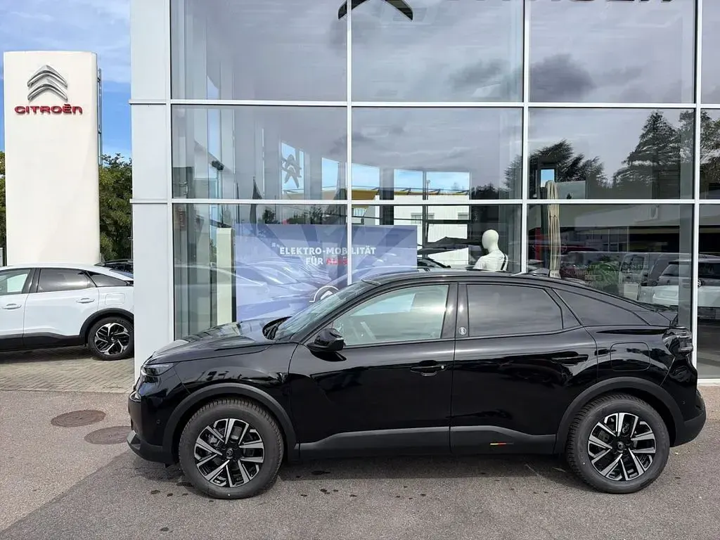 Neu Citroën C4 145 PS (106 kW) 2026 Schwarz SUV