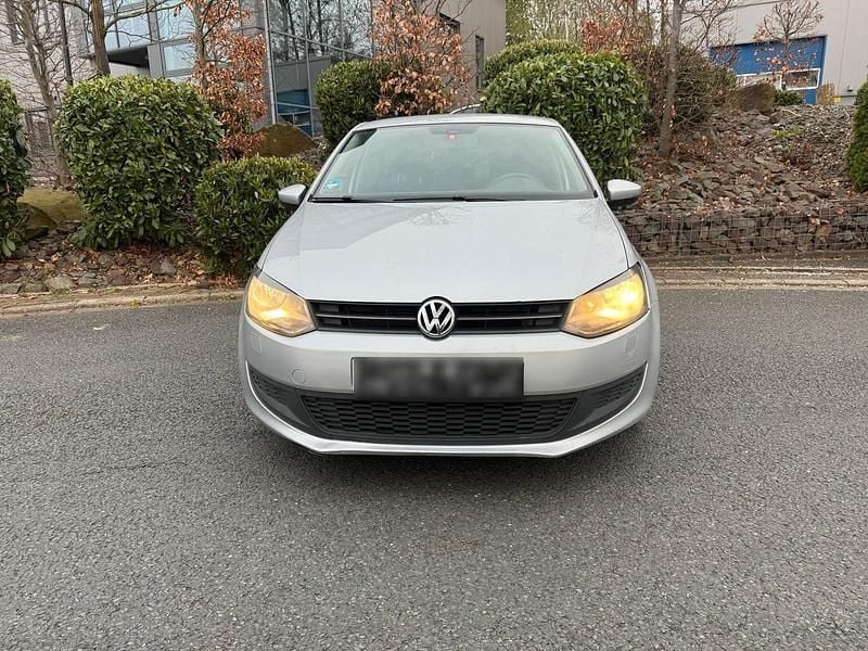 Gebraucht VW Polo 90 PS (66 kW) 2011 Silber Kleinwagen