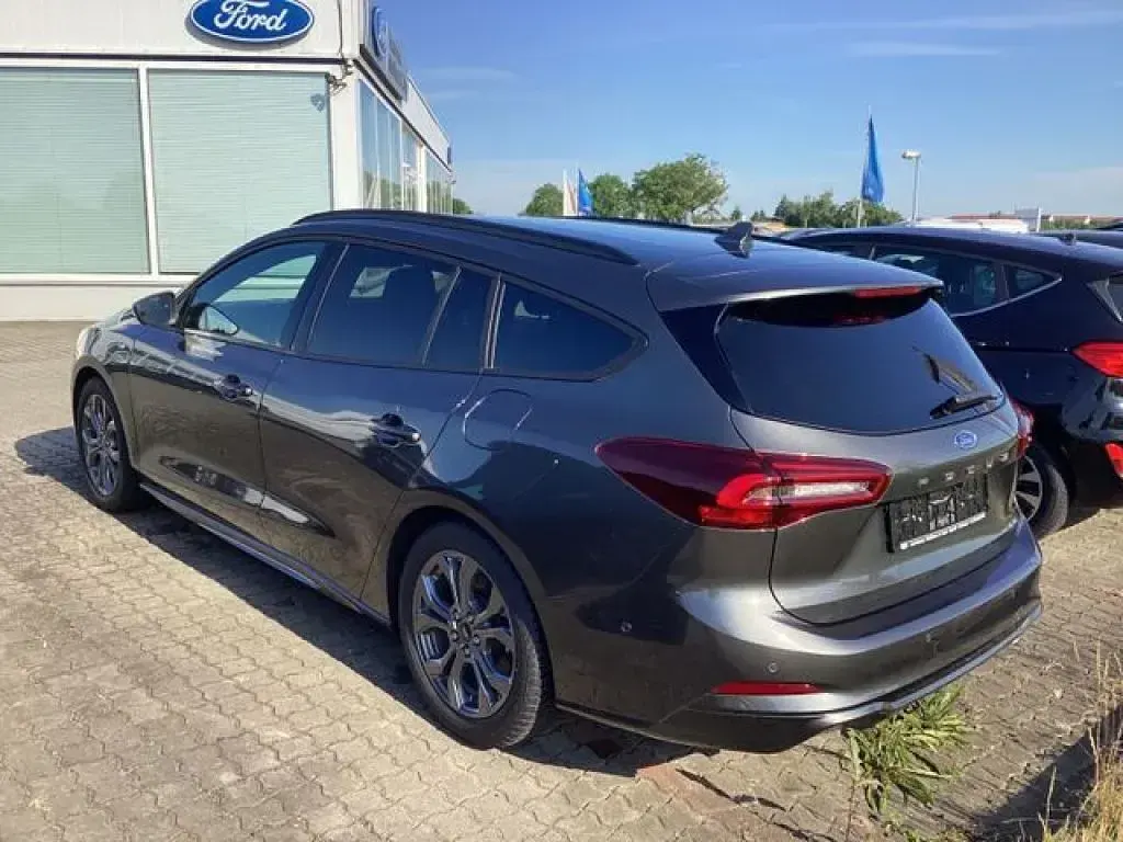 Gebraucht Ford Focus ST-Line X 155 PS (114 kW) 2025 Magnetic (metallic) Kombi