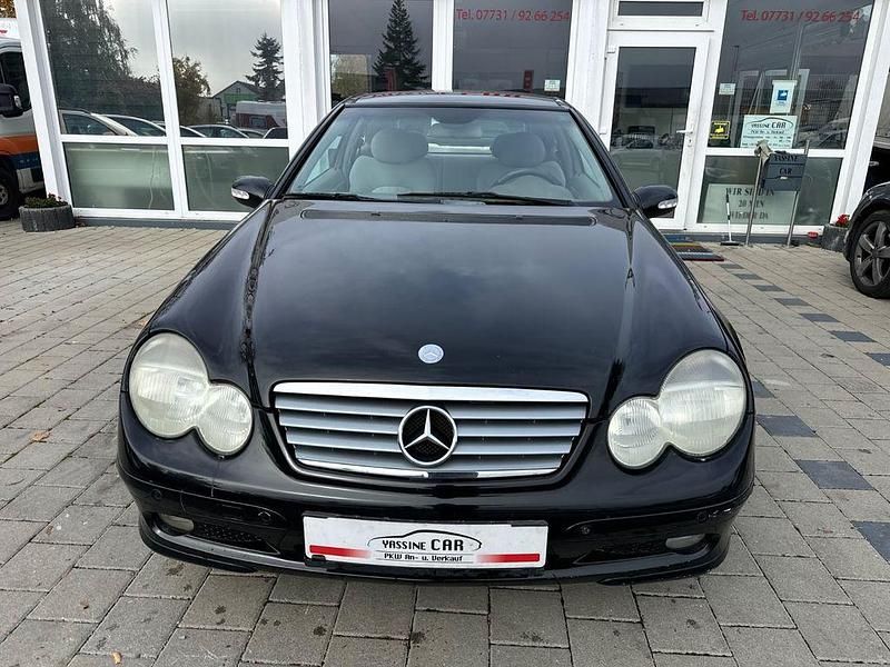Gebraucht Mercedes C200 163 PS (119 kW) 2002 Schwarz Coupé