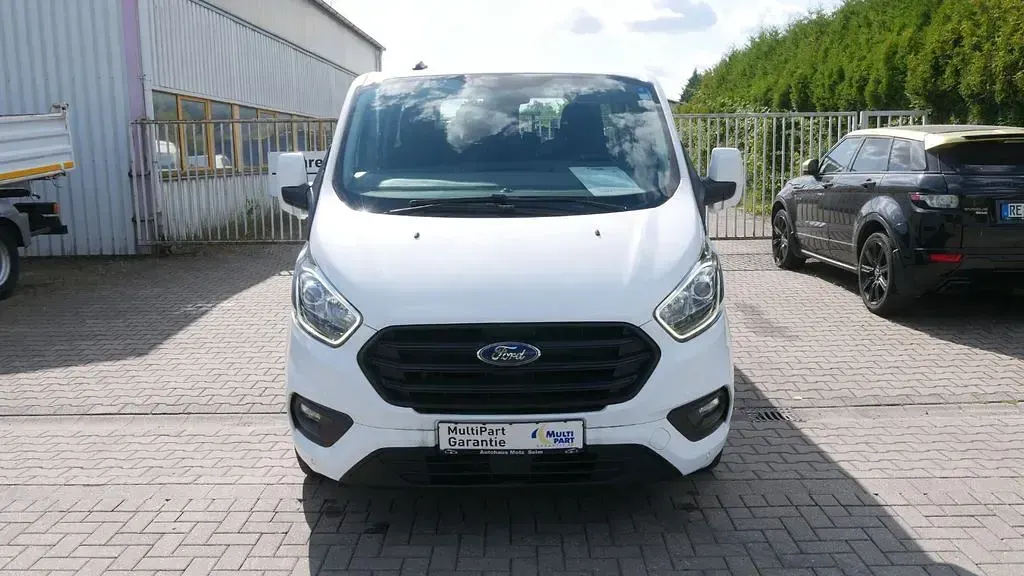 Gebraucht Ford Transit Custom 131 PS (96 kW) 2021 Weiß Van / Kleinbus